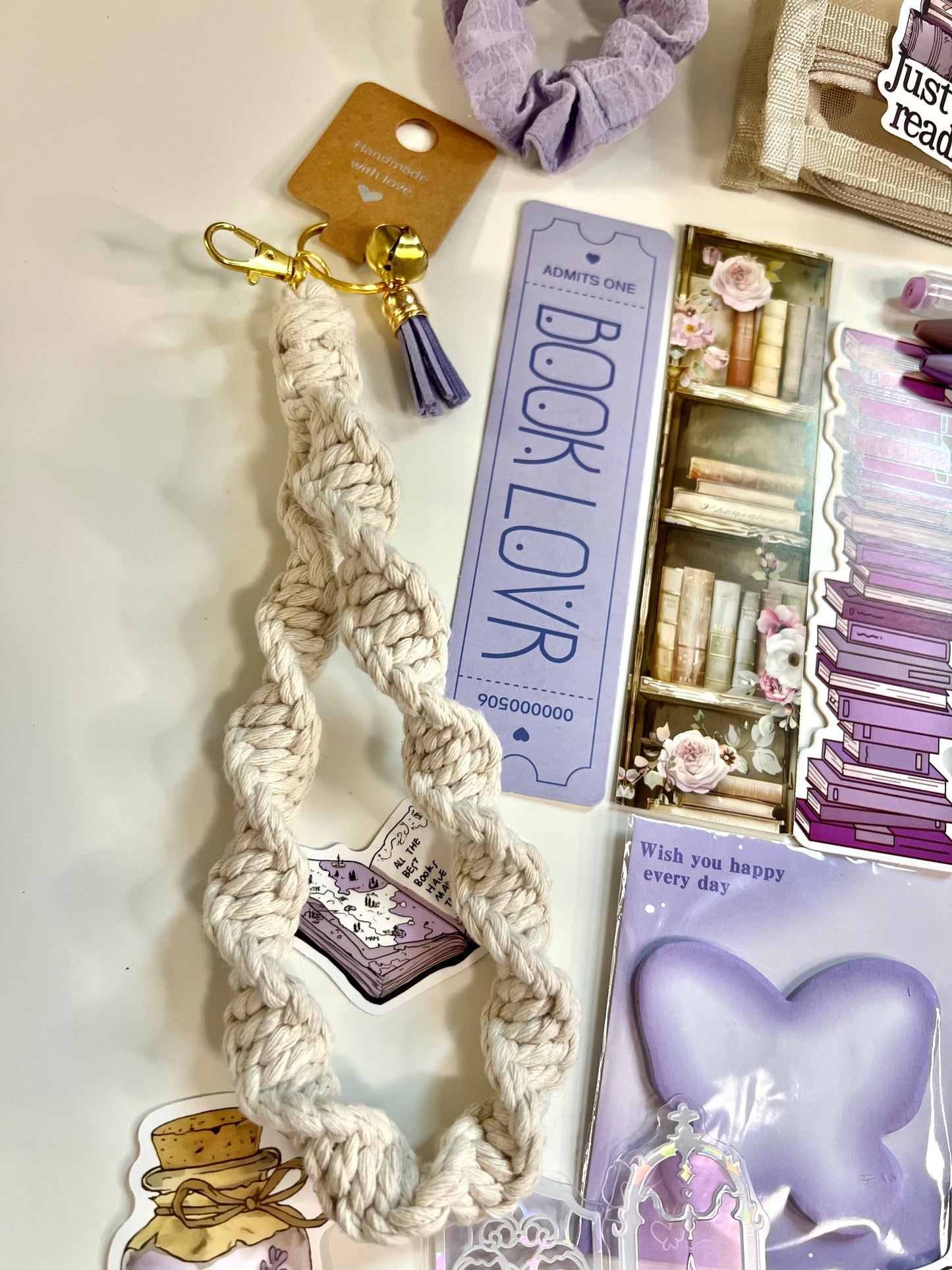 HANDMADE Macrame Keychain