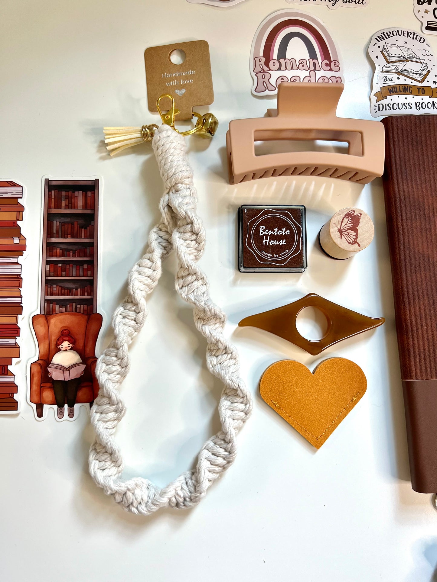 BROWN Bookish A5 Journal Bundle | 20+ Bookish Items | Reading Gift Set 📚🤎