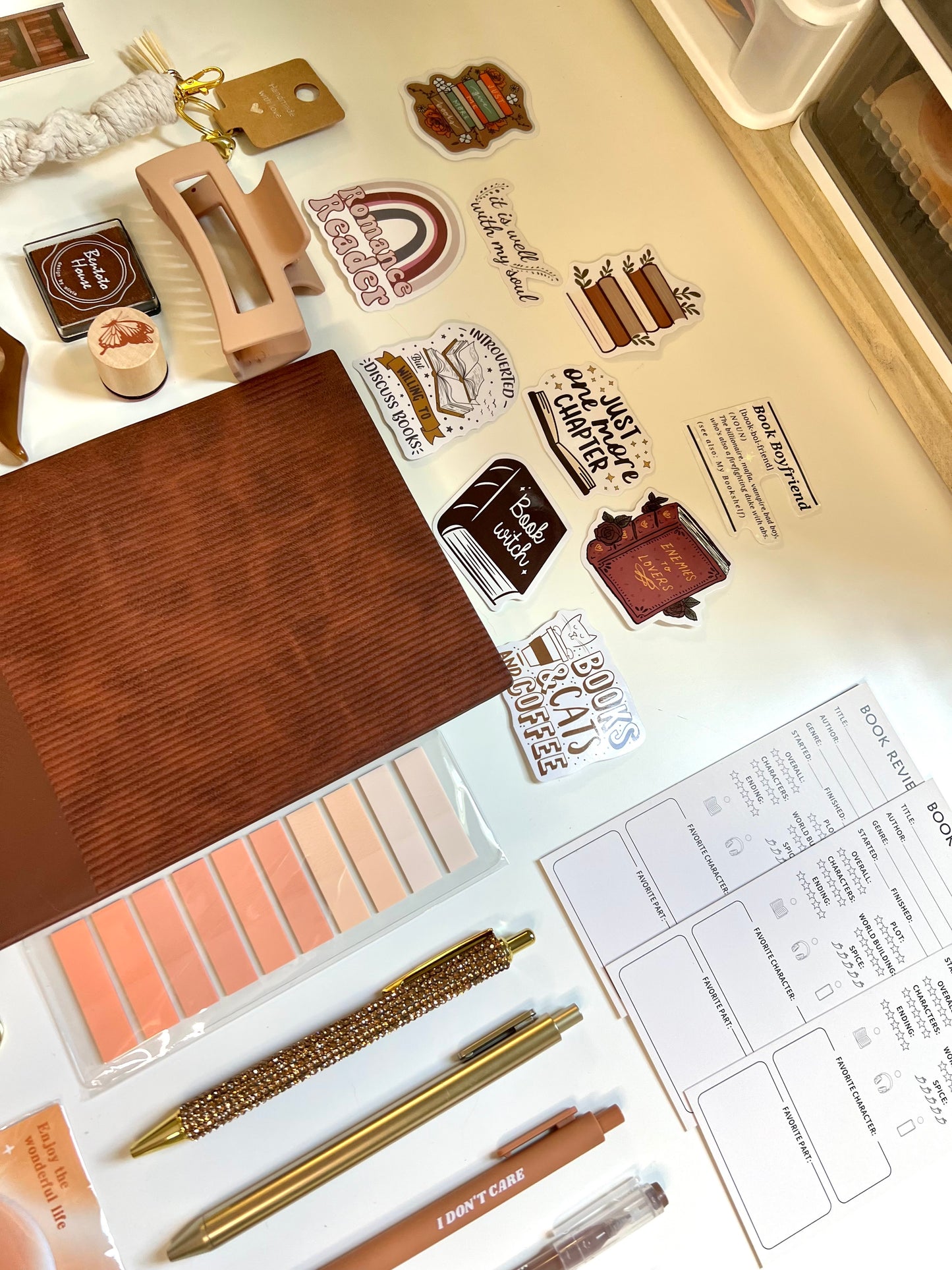 BROWN Bookish A5 Journal Bundle | 20+ Bookish Items | Reading Gift Set 📚🤎